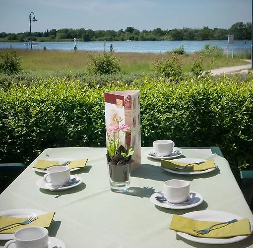 ホテル Elbblick Garni 3*